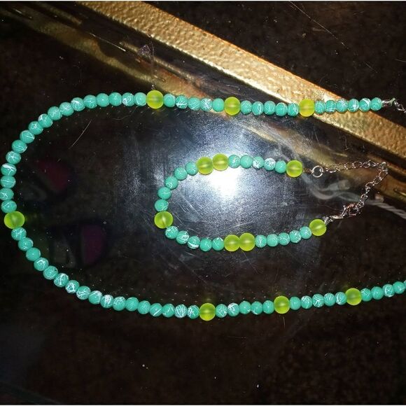 Jewelry bundle  - Picture 4 of 9